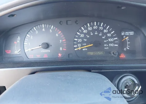 1999 Toyota Tacoma from USA, damaged, VIN 4TAWN72N3XZ477214